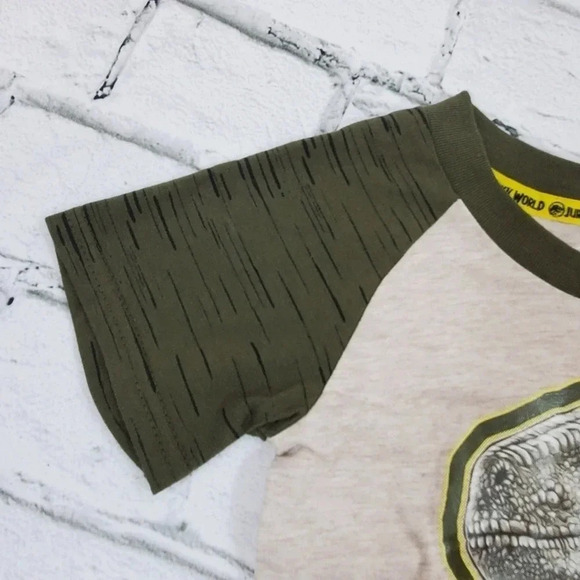 18m Boys JURASSIC WORLD Dinosaur Tshirt and Shorts Set Summer Boy - Picture 9 of 11